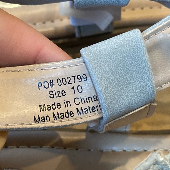 Journee Collection Genevive Sandals - Picture 8 of 9